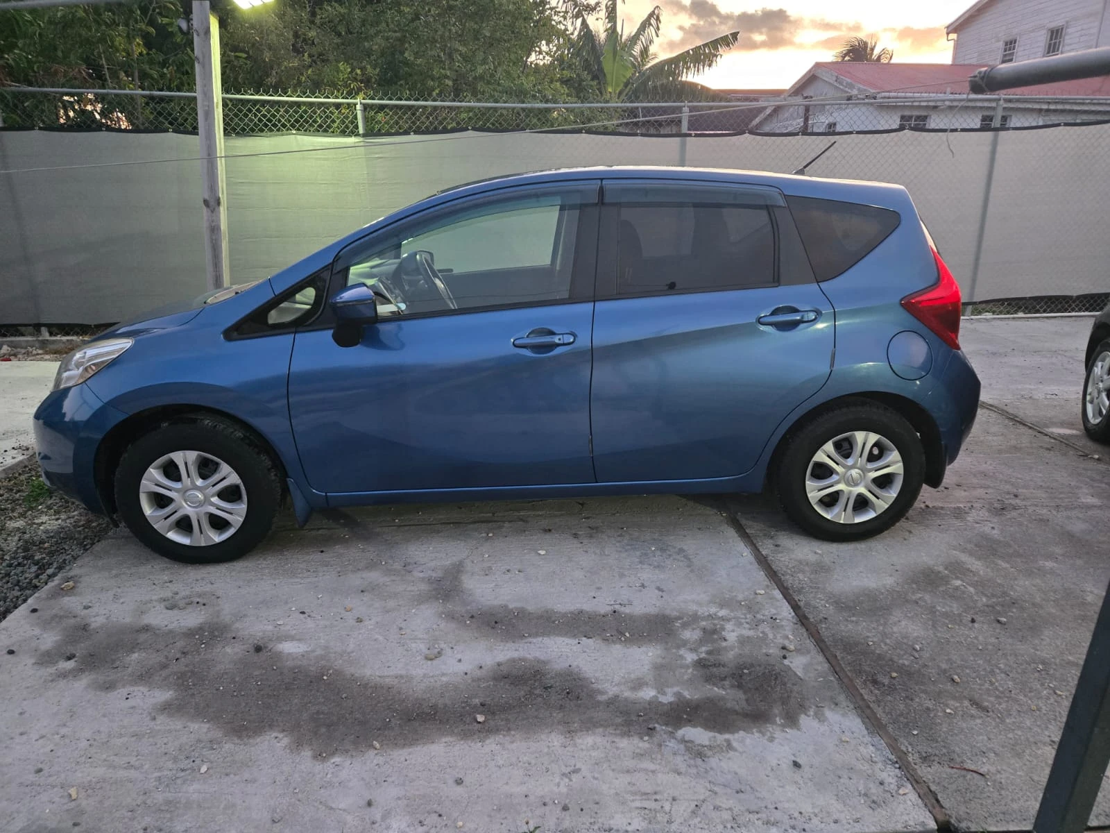 Nissan Note fleet photo 3 of 4